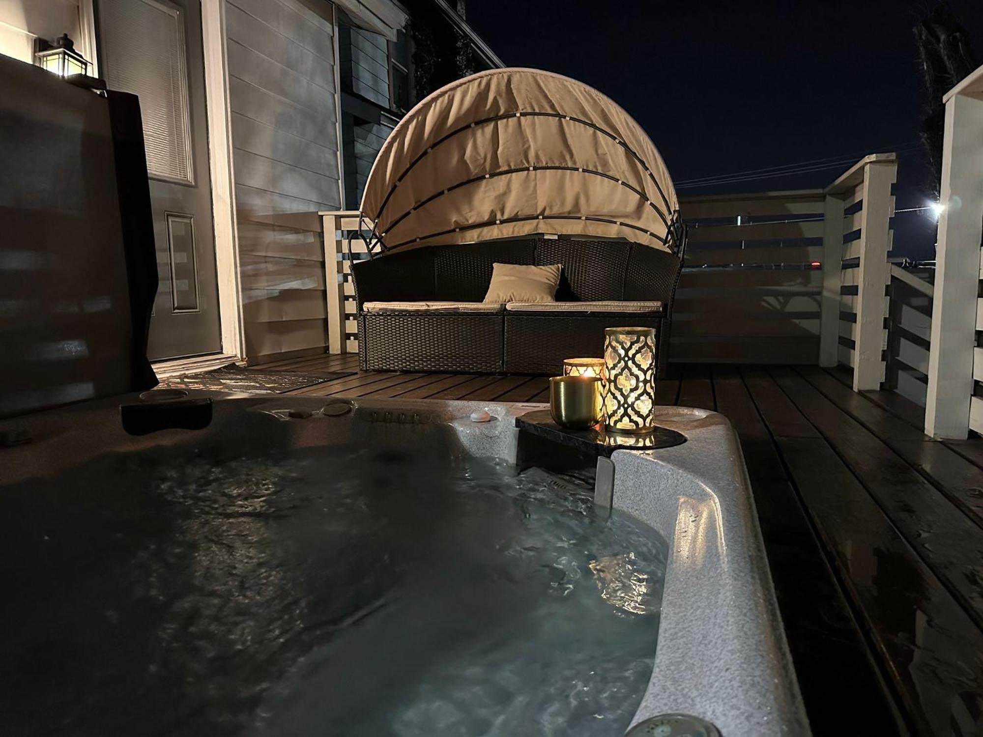 To Visit Nyc+hot Tub+ewr Airport+free Parking